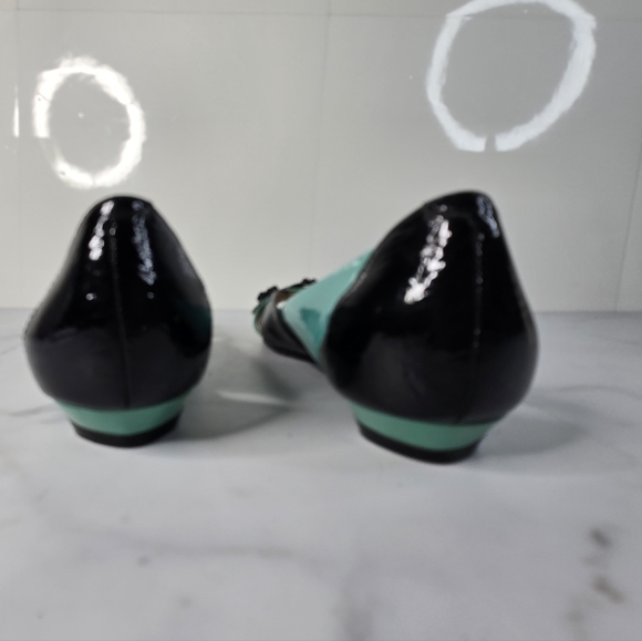 Poetic License Retro Patent Leather Color Block Flower Flats 7.5 - Picture 9 of 10